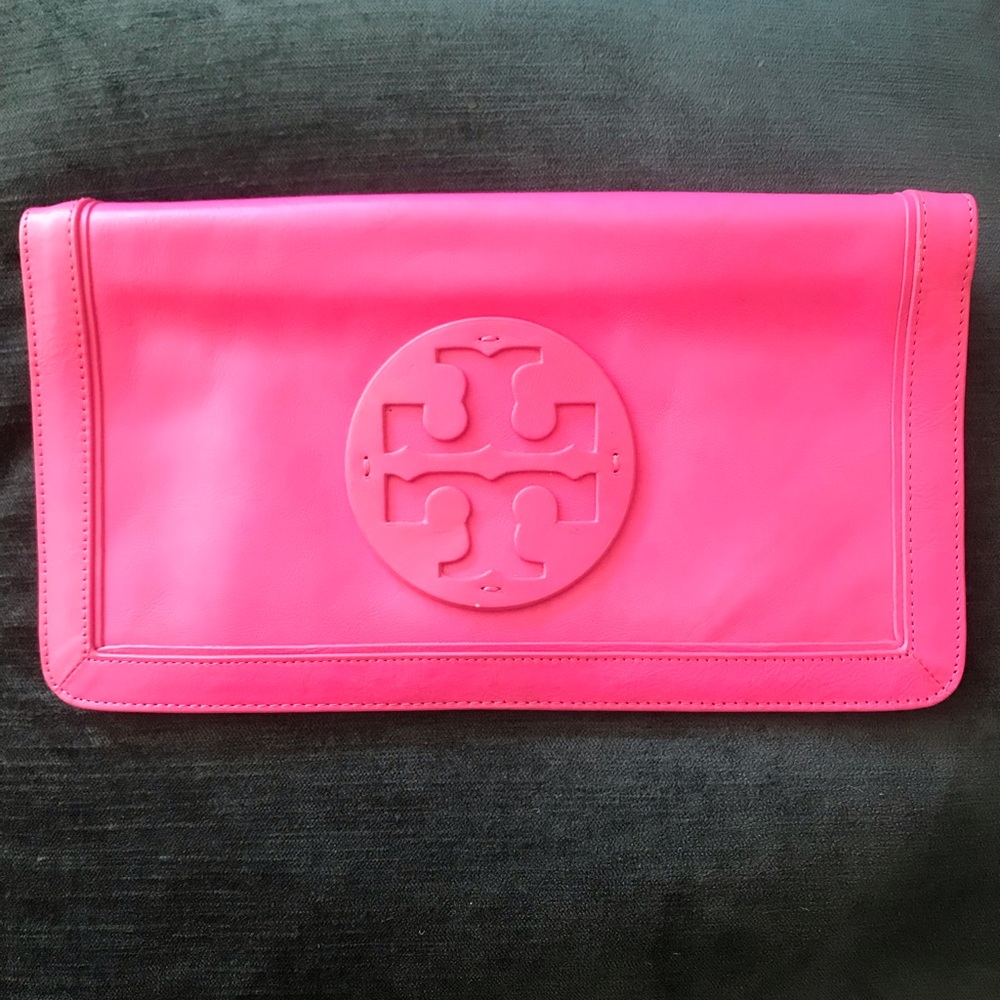 Gorgeous hot pink Tory Burch clutch